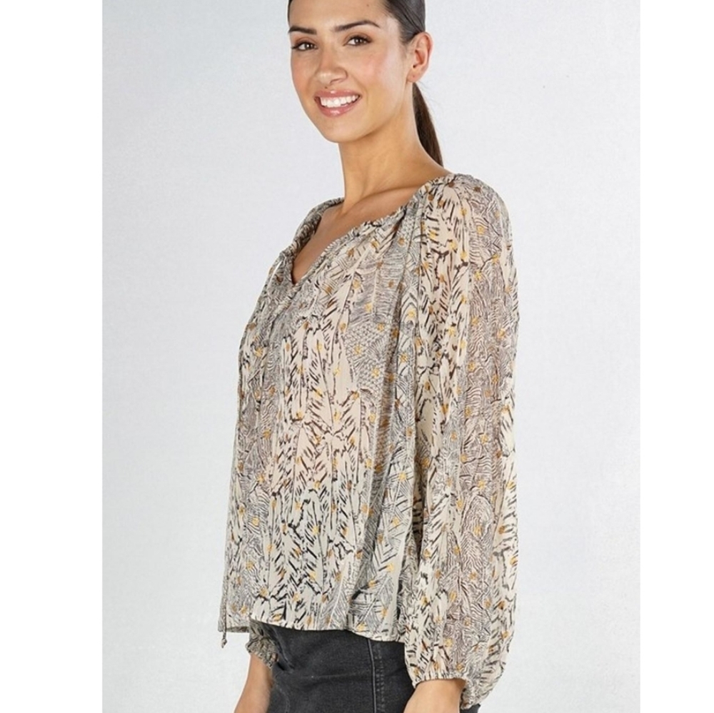 Lovestitch Blouse - Picture 3 of 8